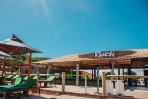 Kanoa Beach Club, localizado na Praia do Francês, um dos destinos mais procurados de Alagoas | Foto: Reprodução