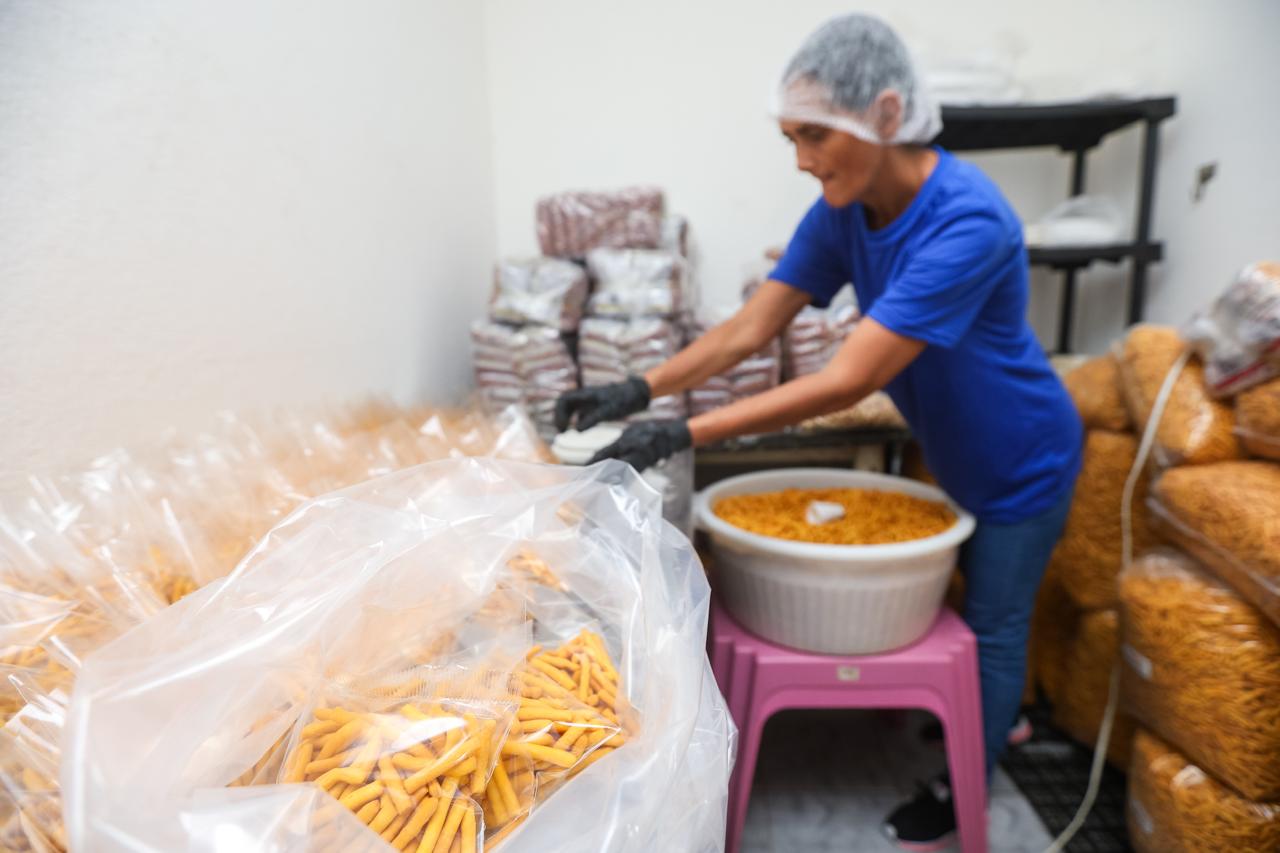 comércio e serviços